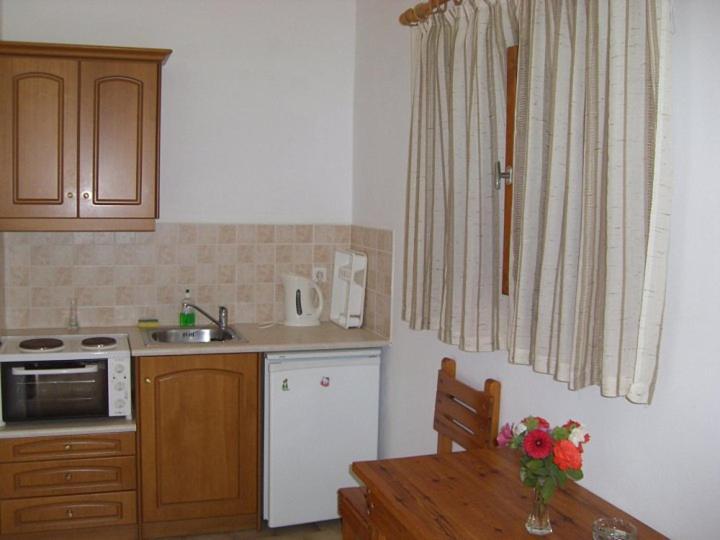 Anatoli Apartments Агиос Стефанос Экстерьер фото